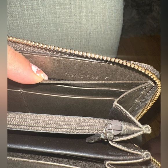 Grey Gucci Guccissima Zippy wallet - Picture 8 of 10